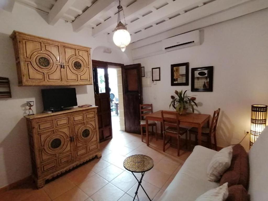 Apartamentos El Patio Andaluz Jerez de la Frontera Dış mekan fotoğraf